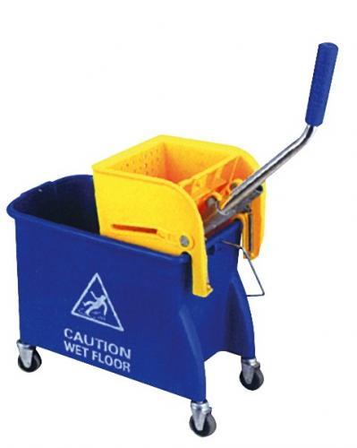 06993 CHARIOT PUMA plastique